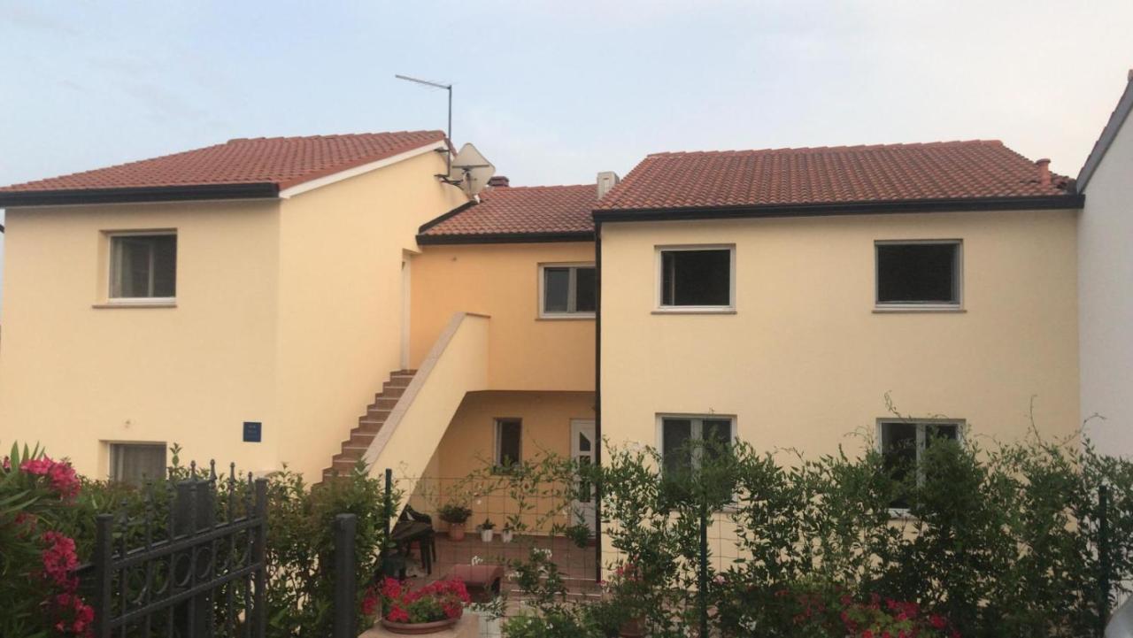Villa Vinki Vinkuran Buitenkant foto