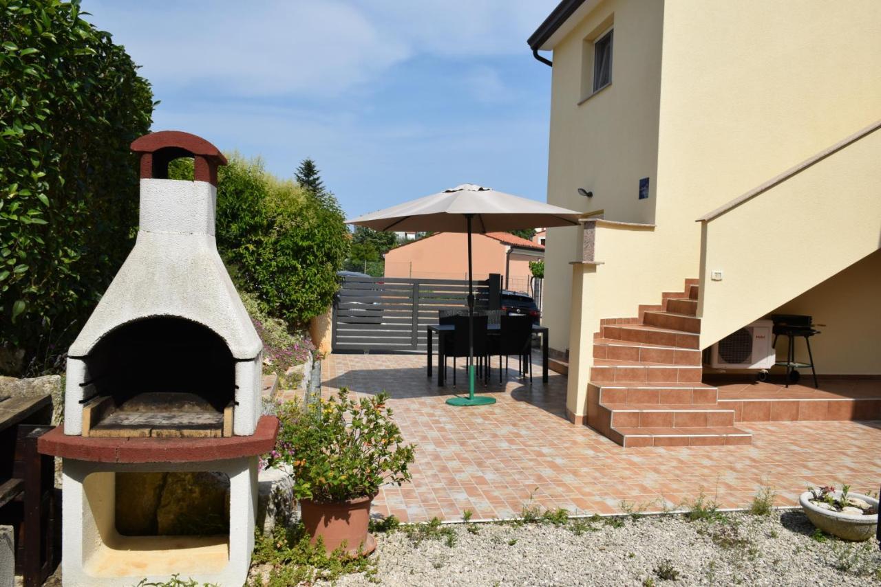 Villa Vinki Vinkuran Buitenkant foto