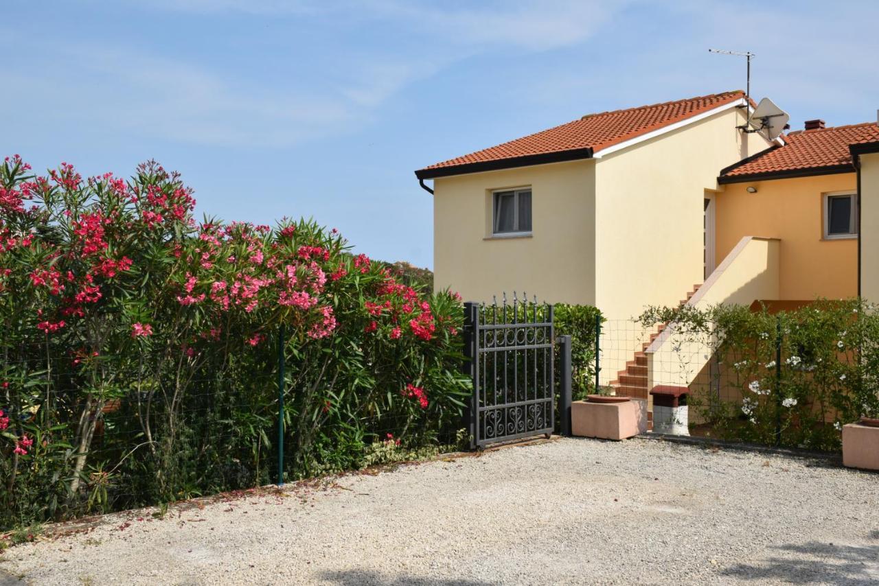 Villa Vinki Vinkuran Buitenkant foto