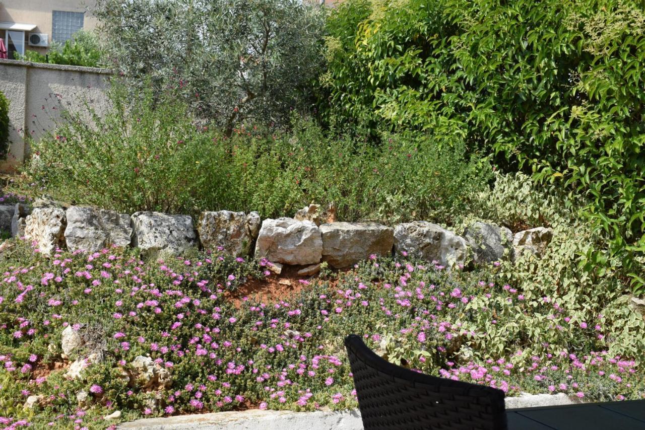 Villa Vinki Vinkuran Buitenkant foto